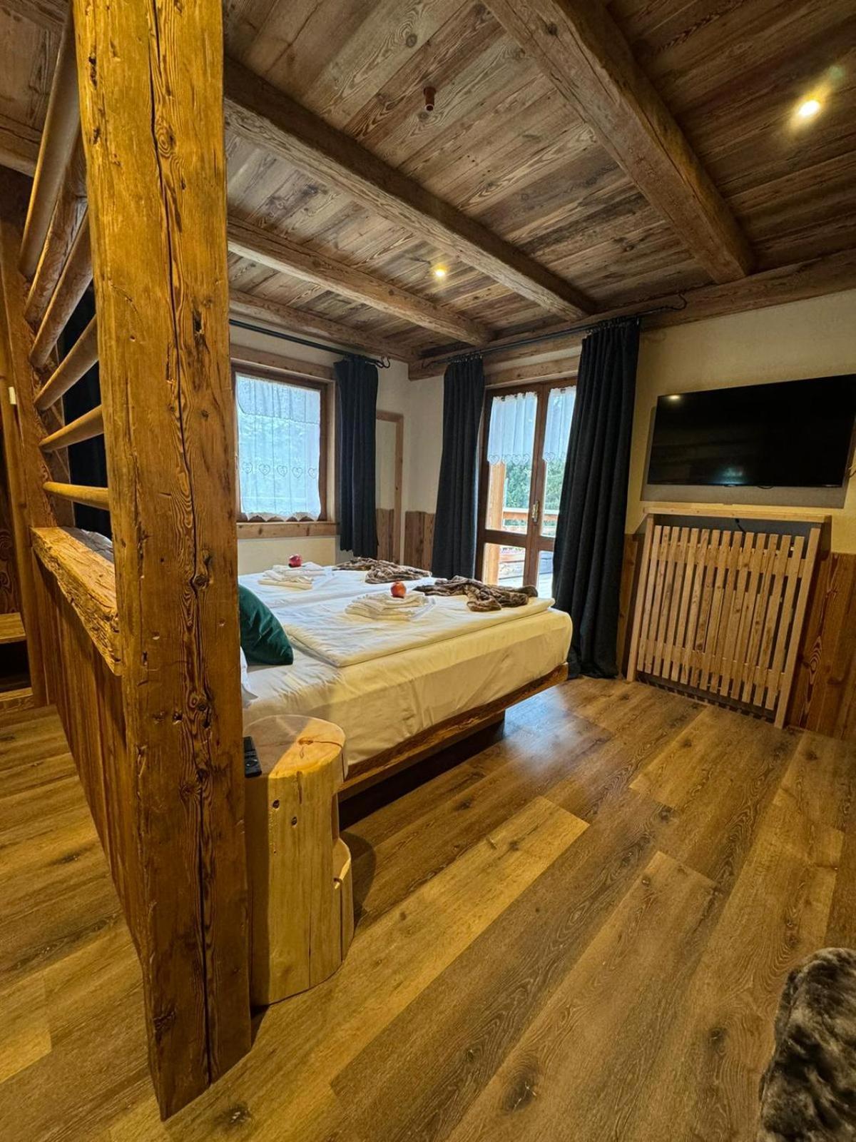 Hotel Ciasa Lorenzi Κορτίνα Ντ' Αμπέτσο Εξωτερικό φωτογραφία