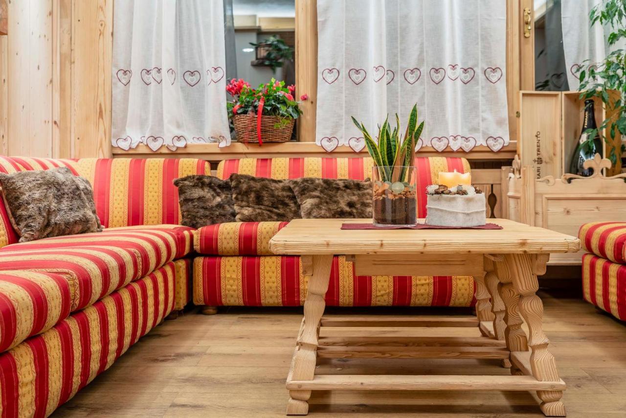 Hotel Ciasa Lorenzi Κορτίνα Ντ' Αμπέτσο Εξωτερικό φωτογραφία