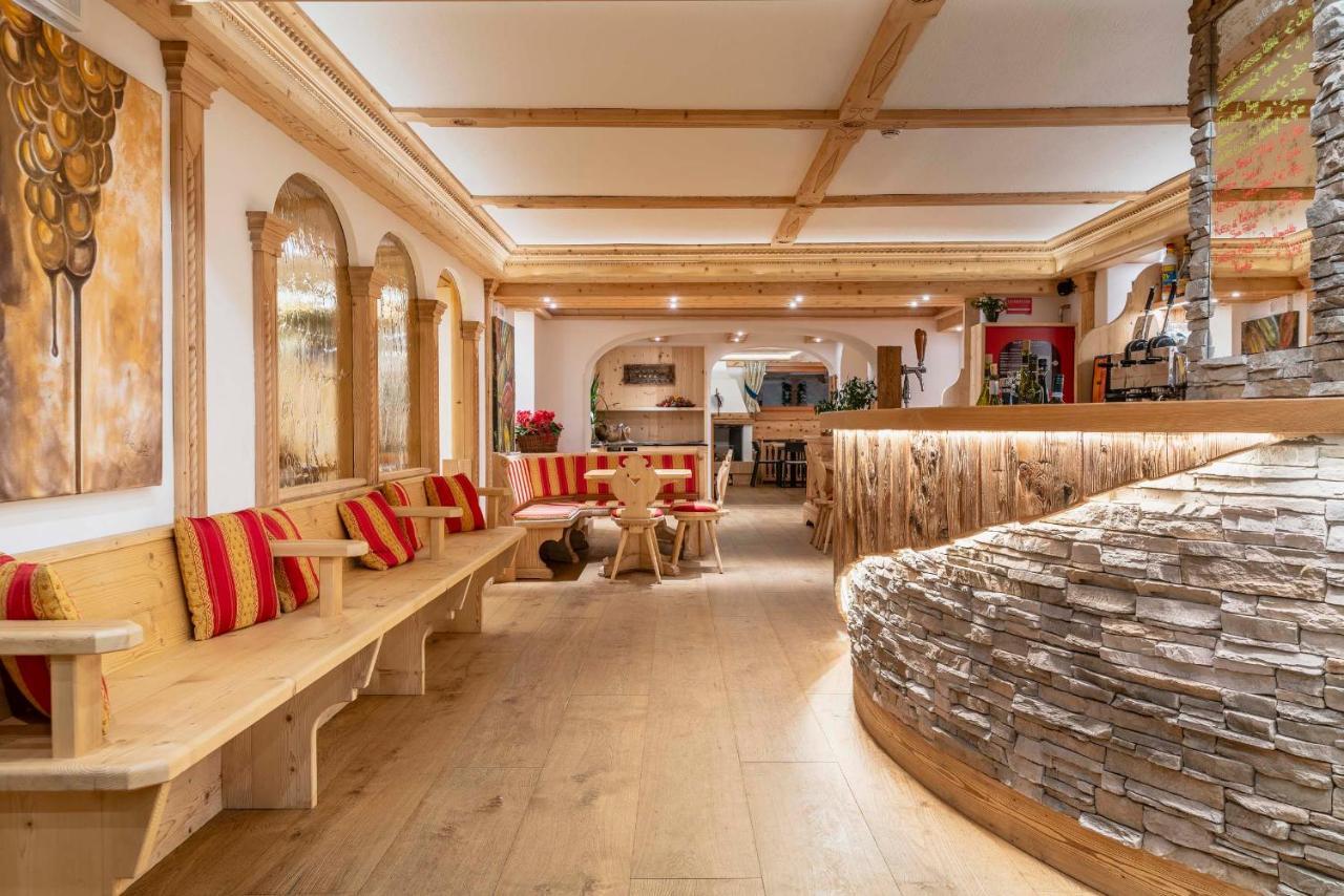 Hotel Ciasa Lorenzi Κορτίνα Ντ' Αμπέτσο Εξωτερικό φωτογραφία